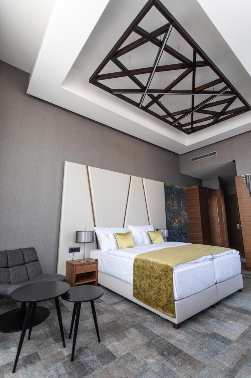 Artis Boutique Hotel سزومباثيلي المظهر الخارجي الصورة