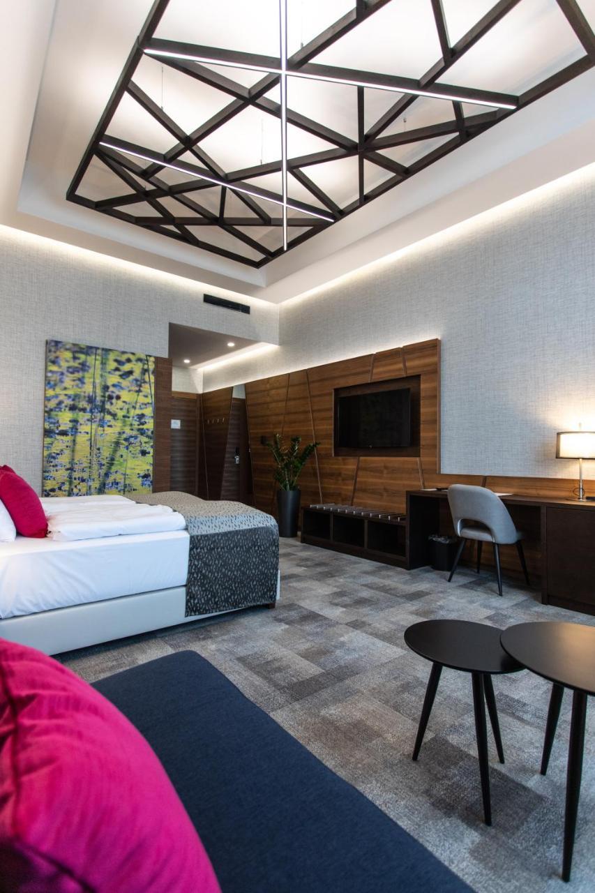 Artis Boutique Hotel سزومباثيلي المظهر الخارجي الصورة