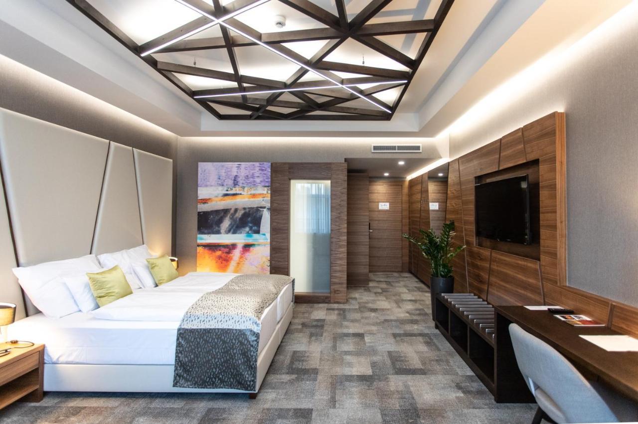 Artis Boutique Hotel سزومباثيلي المظهر الخارجي الصورة