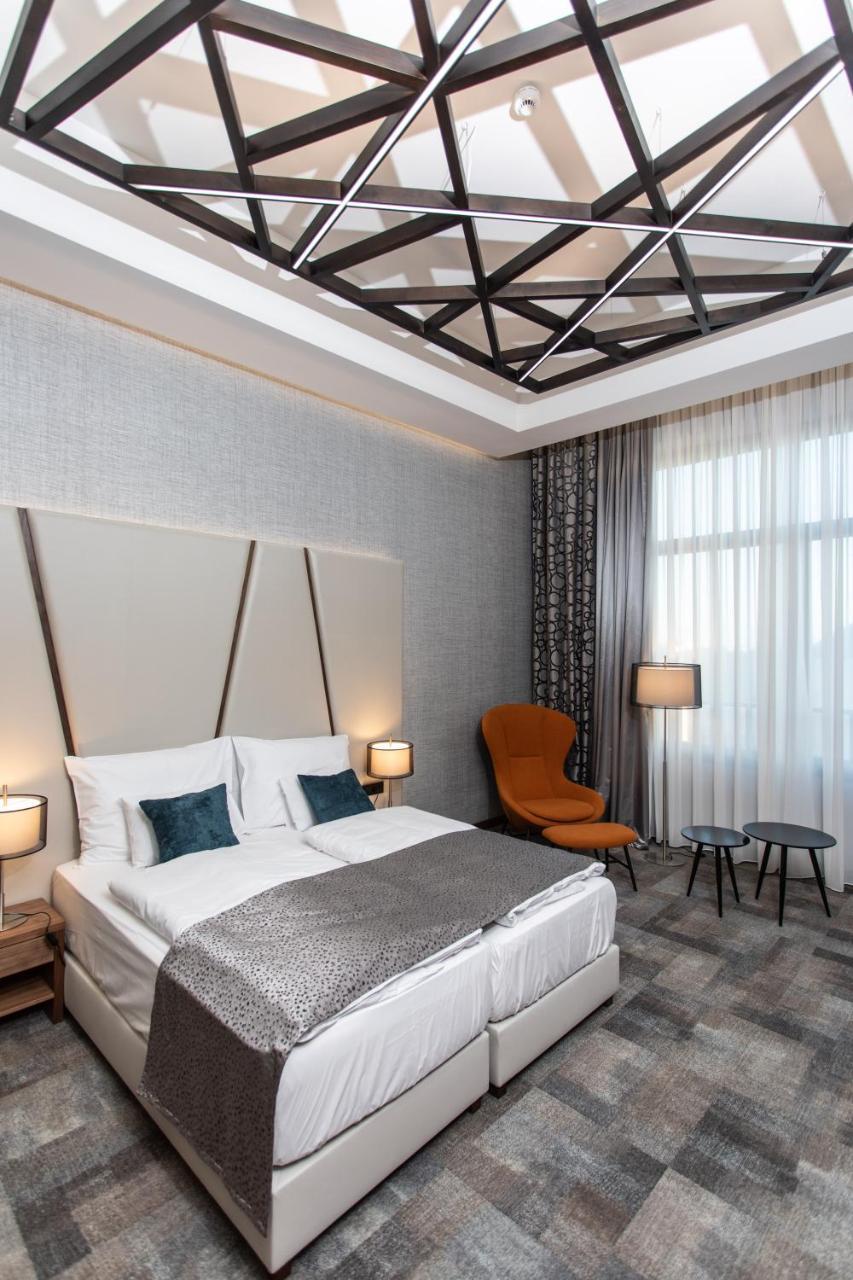 Artis Boutique Hotel سزومباثيلي المظهر الخارجي الصورة