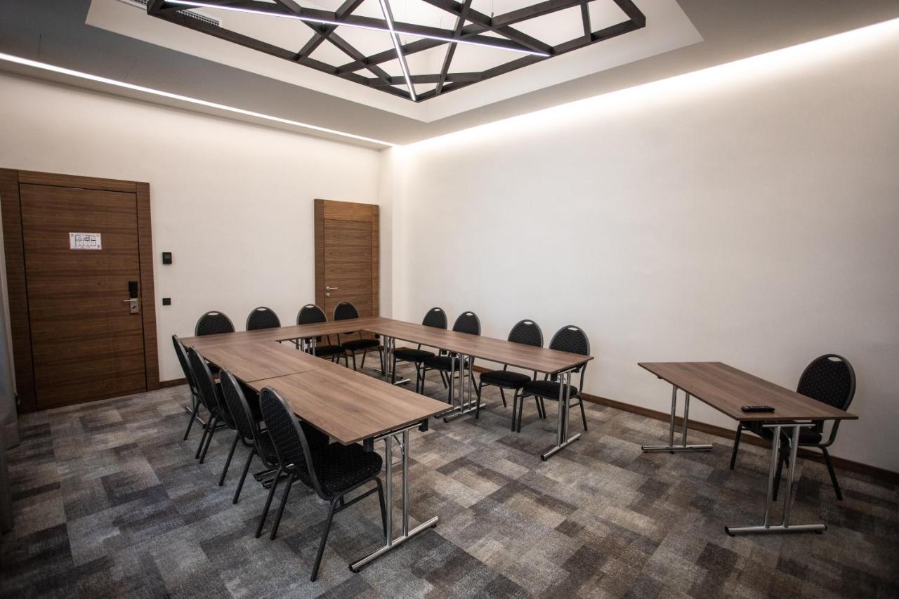 Artis Boutique Hotel سزومباثيلي المظهر الخارجي الصورة