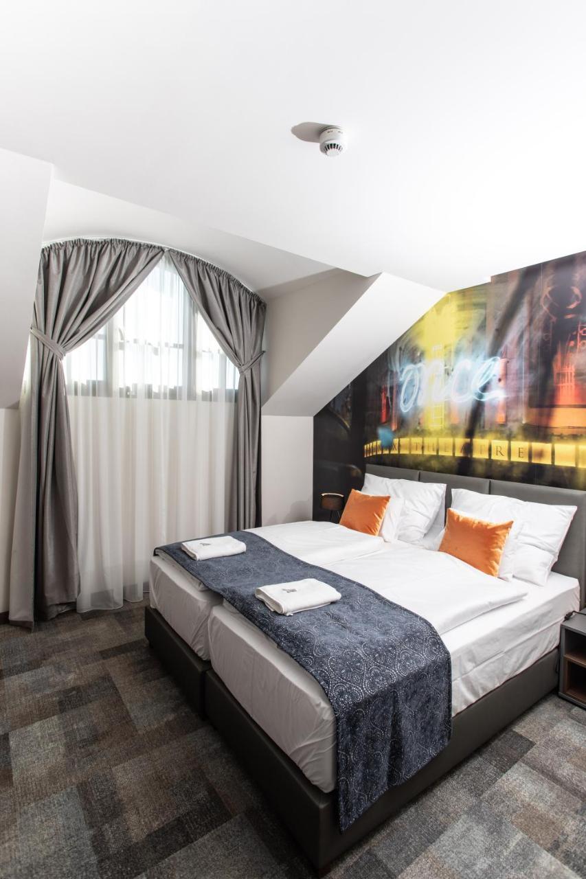 Artis Boutique Hotel سزومباثيلي المظهر الخارجي الصورة