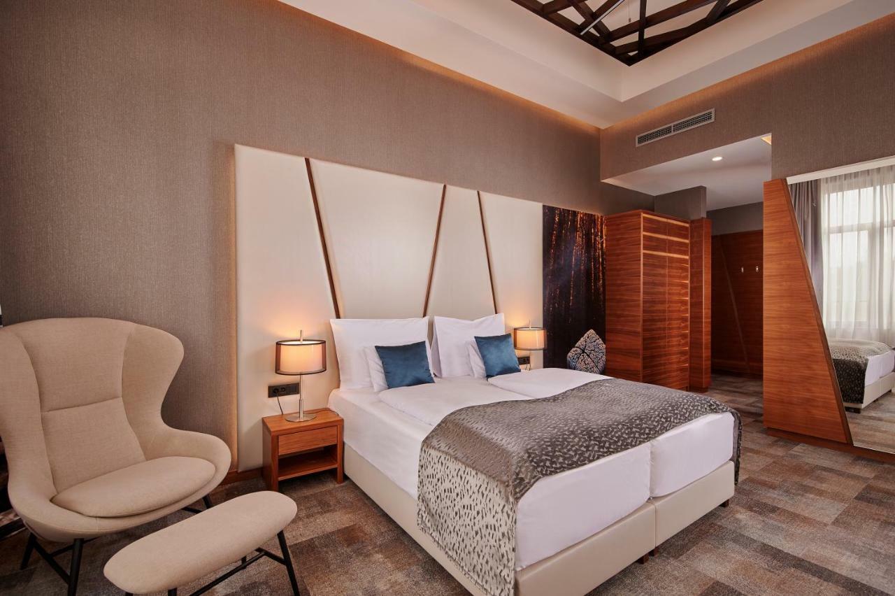 Artis Boutique Hotel سزومباثيلي المظهر الخارجي الصورة