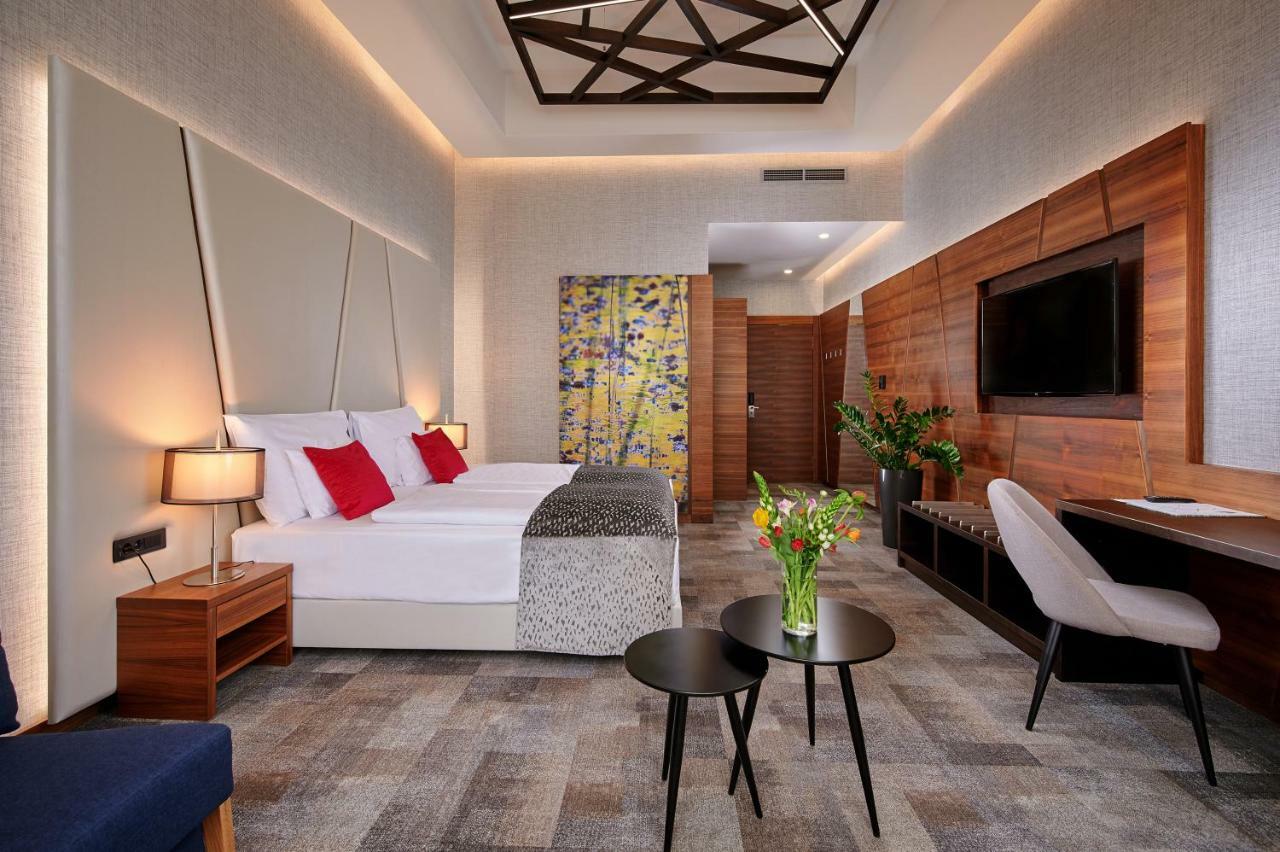 Artis Boutique Hotel سزومباثيلي المظهر الخارجي الصورة