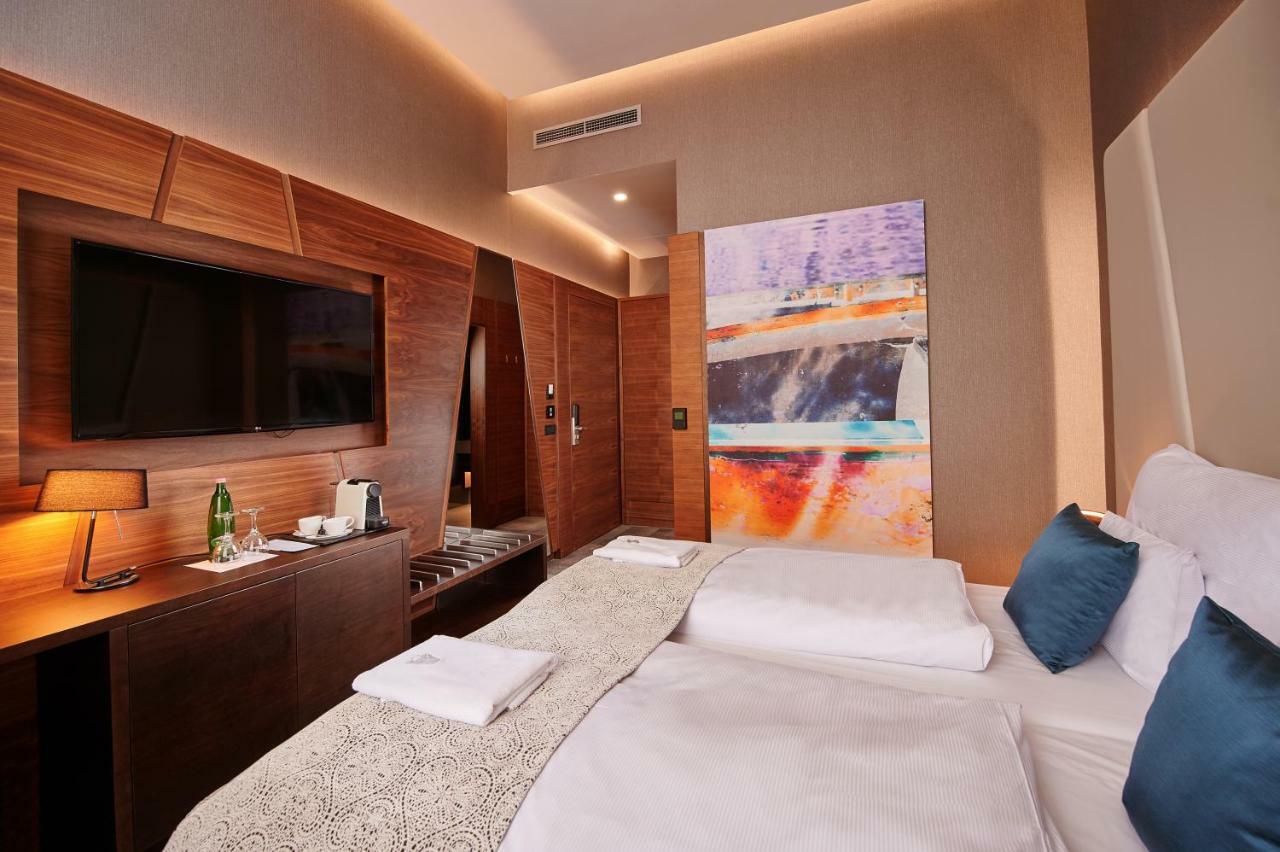 Artis Boutique Hotel سزومباثيلي المظهر الخارجي الصورة